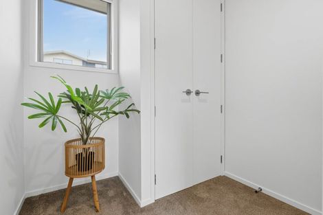 Photo of property in 42 Kaikoura Street, Maupuia, Wellington, 6022