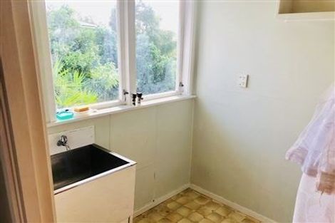 Photo of property in 72 Sycamore Drive, Sunnynook, Auckland, 0620