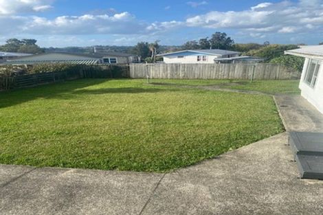Photo of property in 26 Ranui Avenue, Ranui, Auckland, 0612