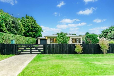 Photo of property in 72a Elizabeth Street, Waikanae, 5036