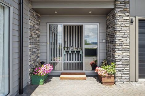 Photo of property in 19 Moa Lane, Richmond Heights, Taupo, 3330