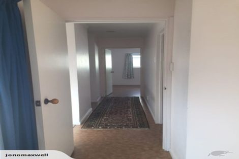 Photo of property in 2/110 Nigel Road, Browns Bay, Auckland, 0630