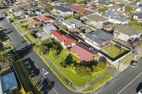 Photo of property in 10 Eastern Beach Road, Eastern Beach, Auckland, 2012