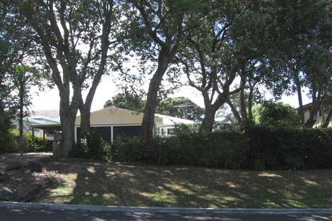 Photo of property in 46 Cliff Road, Torbay, Auckland, 0630