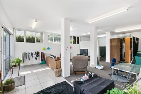 Photo of property in 12-14 Clevedon Road, Papakura, 2110