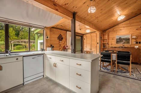 Photo of property in 19 Deller Drive, Carterton, 5713