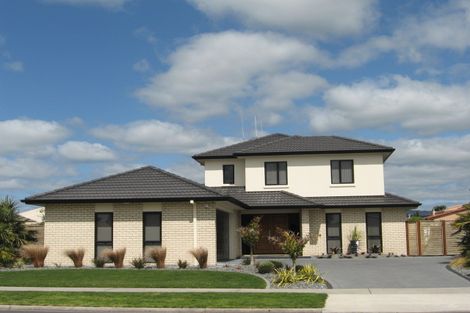 Photo of property in 102 Gravatt Road, Papamoa Beach, Papamoa, 3118