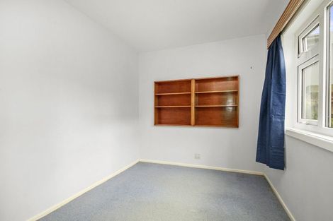 Photo of property in 9 Apuka Street, Brooklyn, Wellington, 6021