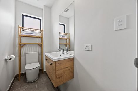 Photo of property in 4/271 Ormiston Road, Flat Bush, Auckland, 2019