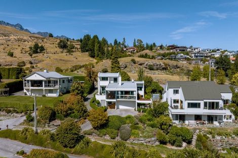 Photo of property in 415 Peninsula Road, Kelvin Heights, Queenstown, 9300