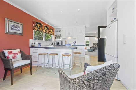 Photo of property in 147 Koputaroa Road, Levin, 5575