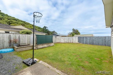 Photo of property in 182 Major Drive, Kelson, Lower Hutt, 5010