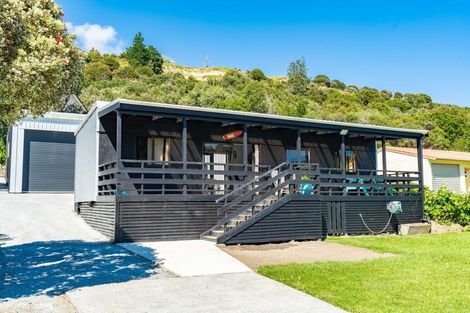 Photo of property in 22 Wharua Road, Oakura, Hikurangi, 0184
