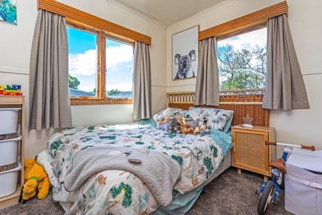 Photo of property in 124 Hampton Road, Whangamata, 3620