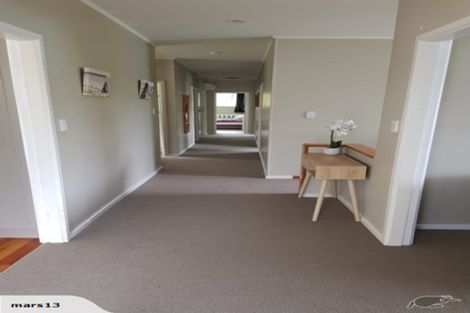 Photo of property in 11 Morgan Place, Tawa, Wellington, 5028
