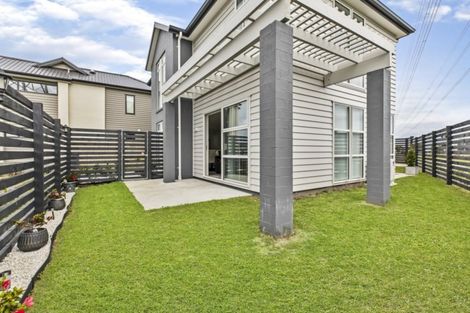 Photo of property in 26 Rere Close, Takanini, 2112