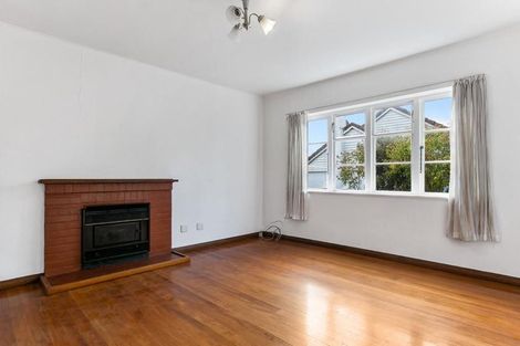Photo of property in 41 Blockhouse Bay Road, Avondale, Auckland, 1026