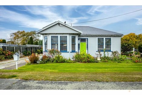 Photo of property in 32 Augustine Street, Waimate, 7924