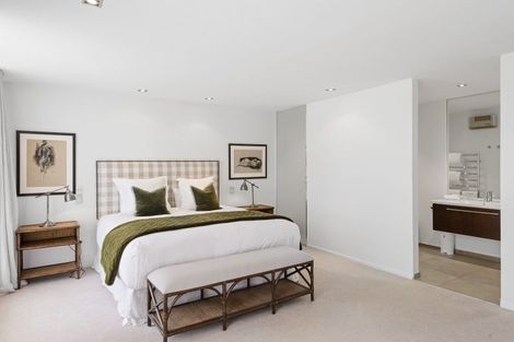 Photo of property in 12 Holly Road, St Albans, Christchurch, 8014