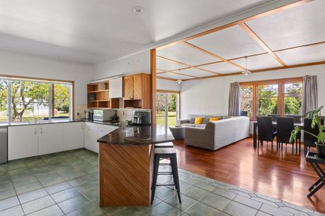 Photo of property in 42 Ferry Road, Waerengaahika, Gisborne, 4071