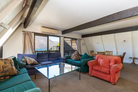 Photo of property in 6a Williams Street, Sunshine Bay, Queenstown, 9300