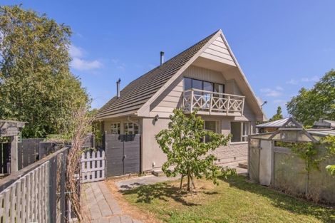 Photo of property in 27c East Belt, Rangiora, 7400