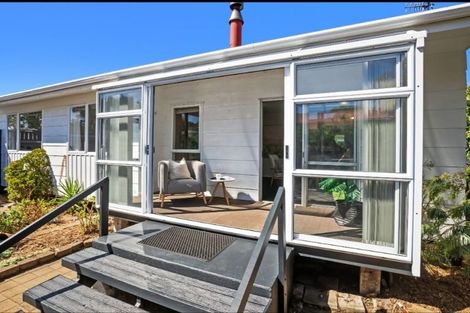 Photo of property in 28a Cypress Grove, Paraparaumu, 5032