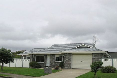 Photo of property in 24 Rangiatea Street, Paraparaumu Beach, Paraparaumu, 5032