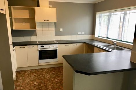 Photo of property in 76 Medvale Avenue, Flat Bush, Auckland, 2019