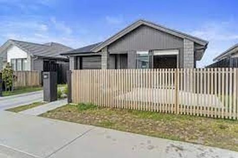 Photo of property in 38 Empire Crescent, Papamoa, 3118