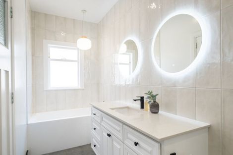 Photo of property in 44 Simla Terrace, Hospital Hill, Napier, 4110