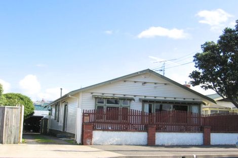 Photo of property in 19 Collins Street, Petone, Lower Hutt, 5012