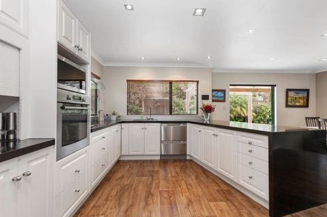 Photo of property in 6a Manuwai Road, Torbay, Auckland, 0630