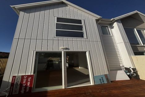 Photo of property in 4/4 Cracroft Street, Welbourn, New Plymouth, 4310