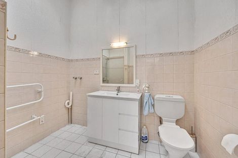 Photo of property in 70a Valley Road, Paraparaumu, 5032