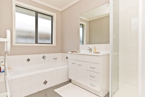 Photo of property in 415 Hukanui Road, Rototuna, Hamilton, 3210