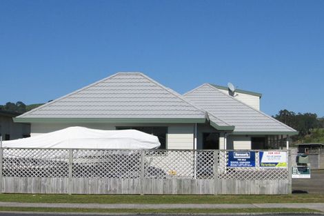 Photo of property in 22 Charles Green Drive, Cooks Beach, Whitianga, 3591