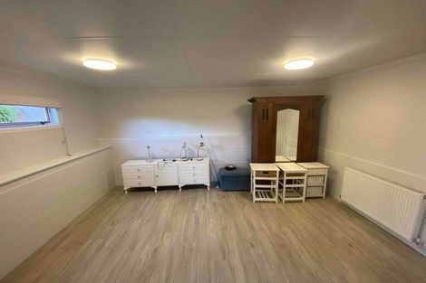 Photo of property in 176 Miromiro Road, Normandale, Lower Hutt, 5010