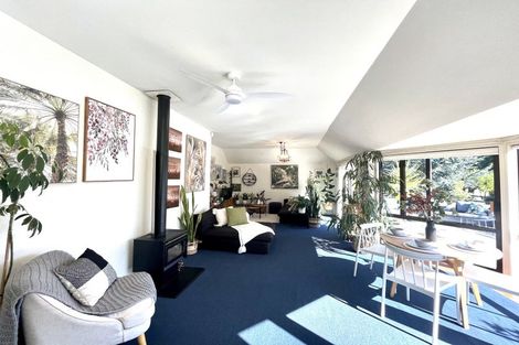 Photo of property in 13a Parau Avenue, Diamond Harbour, 8972