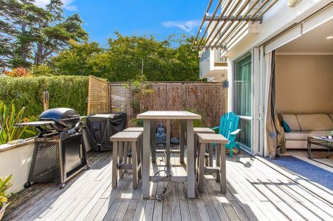 Photo of property in 16 Willow Camp Road, Takanini, 2112