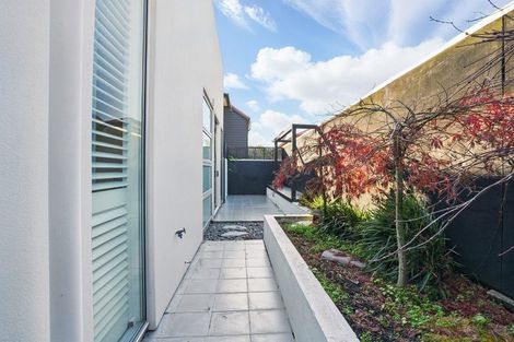 Photo of property in 4/184 Peterborough Street, Christchurch Central, Christchurch, 8013