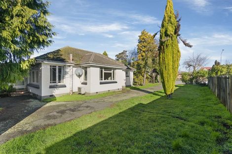 Photo of property in 122 Memorial Avenue, Burnside, Christchurch, 8053