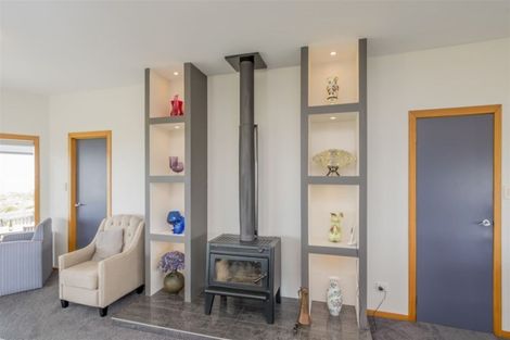 Photo of property in 103 Rua Avenue, Waitarere Beach, Levin, 5510