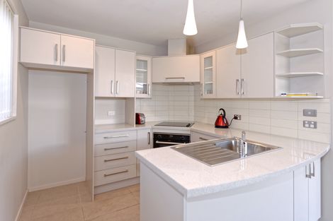 Photo of property in 2/14 Nicholls Road, Halswell, Christchurch, 8025