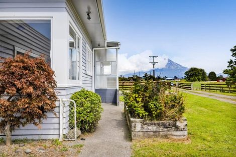 Photo of property in 124 Kahouri Road, Midhirst, Stratford, 4394