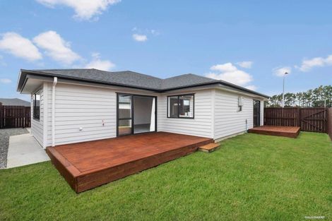 Photo of property in 6 Rere Awa Road, Glenbrook, 2681