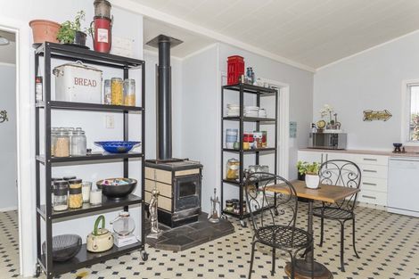 Photo of property in 37 Gordon Street, Dannevirke, 4930