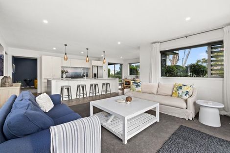 Photo of property in 8 Hikanui Drive, Havelock North, 4130