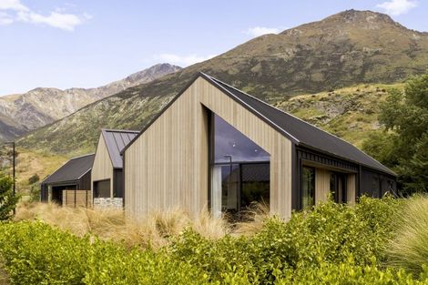 Photo of property in Kawarau Heights, 4 Carrick Lane, Lake Hayes, Queenstown, 9304