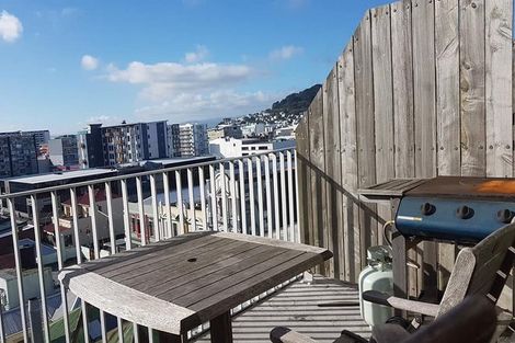 Photo of property in Qba Apartments, 4n/51 Webb Street, Mount Cook, Wellington, 6011